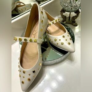 Jessica Simpson Cream Embellished MaryJane Flats. SZ: 6